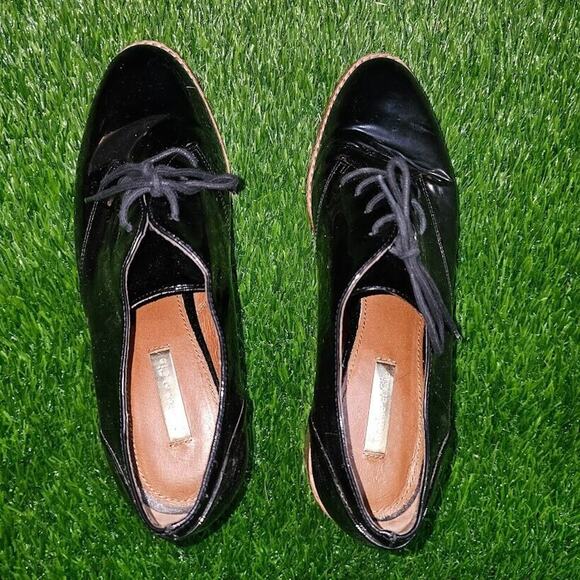 Louise et Cie Shoes Women’s 8M/38 Black Patent Leather Oxford Wooden Heel Point - Picture 5 of 10